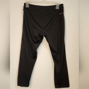 Adidas Black Women's Capri Climalite‎ Exercise Athletic Leggins, Size M